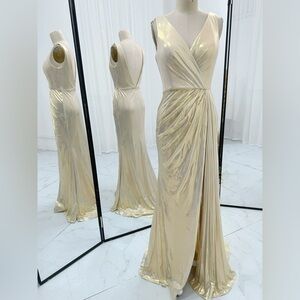 Deep V-neck sleeveless slim fishtail evening dress